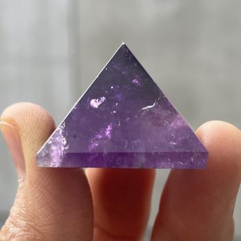 Amethyst - Mini Pyramid - 3cm